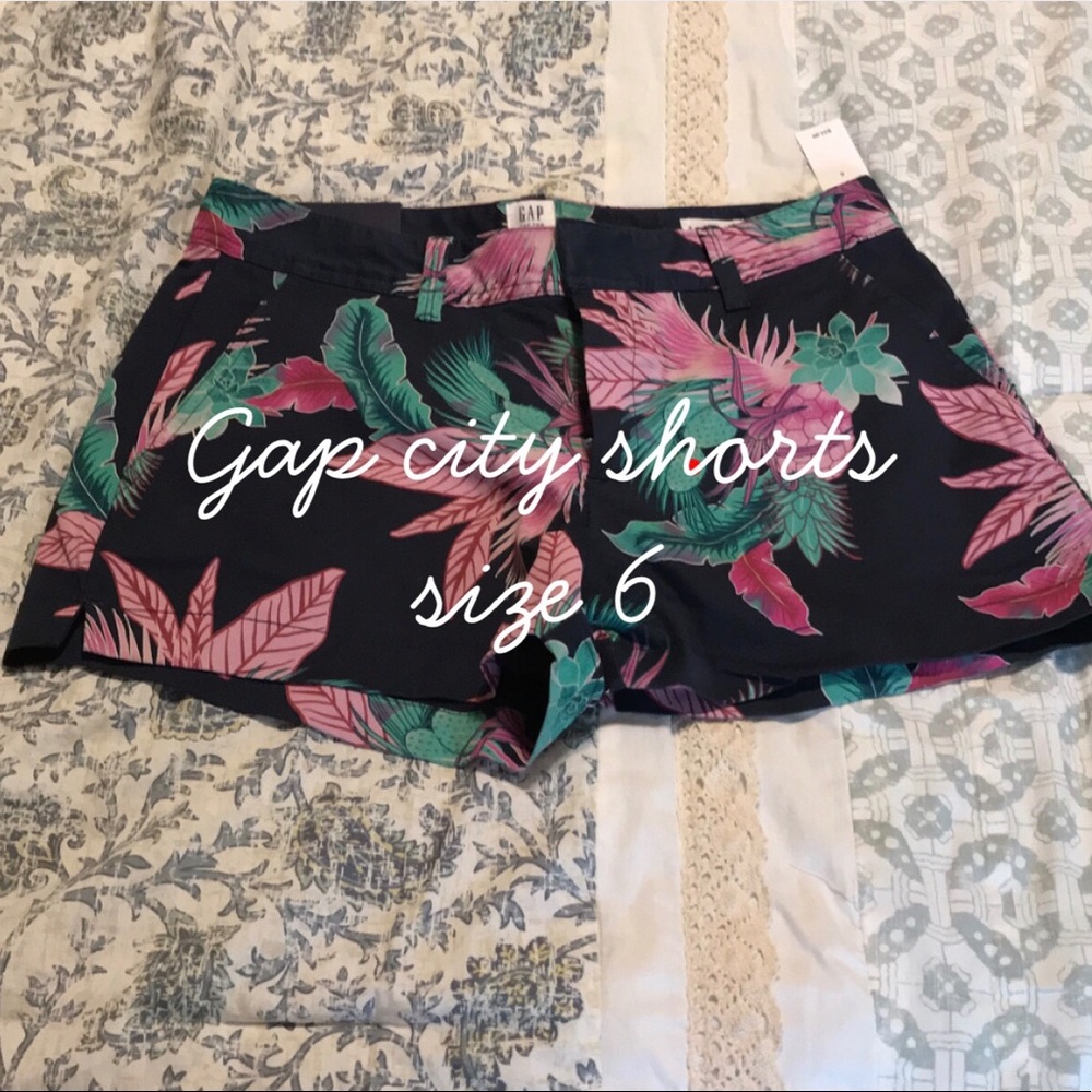 GAP City shorts. 🔅NWT🔅